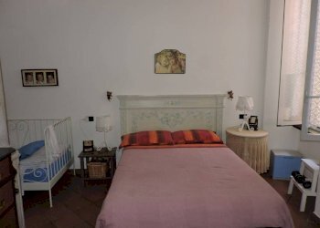 CAMERA MATRIMONIALE - Trilocale piazza Giuseppe Garibaldi 7, Voltaggio - foto 6