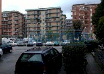 esterno - Box Via Francesco Galloppo, Salerno - foto 1