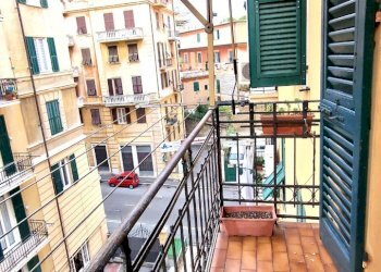 21 balcone dalla cucina 1.jpg - Terreno non edificabile Via Giovanni Torti 42, Genova - foto 10