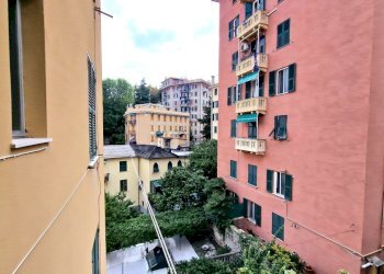 20 vista laterale nord dalla cucina.jpg - Terreno non edificabile Via Giovanni Torti 42, Genova - foto 18
