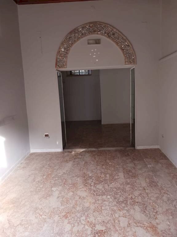 Negozio piazza Giuseppe Garibaldi, Mercato San Severino - foto 3