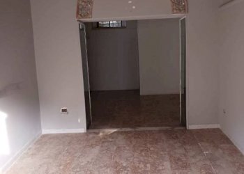 Negozio piazza Giuseppe Garibaldi, Mercato San Severino - foto 3