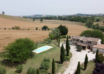 Piscina - Rustico via Roma, San Costanzo - foto 3
