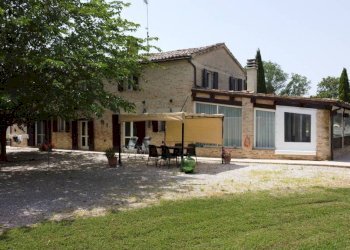 Facciata - Rustico via Roma, San Costanzo - foto 46