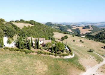 Rustico piazza Roma, Montefelcino - foto 1