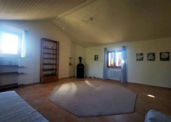 Rustic piazza Roma, Montefelcino - photo 23