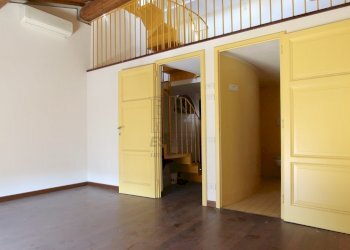 lucca centro storico vendesi altana panoramicaIMG_ - Quadrilocale Via S. Nicolao 16, Lucca - foto 8