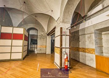 6062d4e2-3e32-43de-bde7-54422dad6008.jpg - Locale Commerciale Borgo San Frediano, Firenze - foto 8