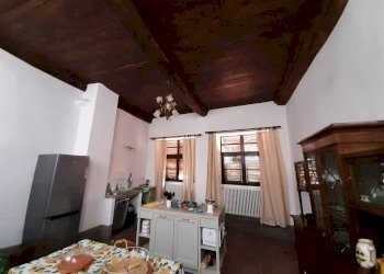 Cucina abitabile - Stabile - Palazzo piazza Castello, 3, Monastero Bormida - foto 18