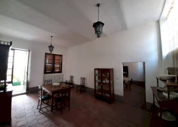 Sala pranzo - Stable - Palace piazza Castello, 3, Monastero Bormida - photo 25