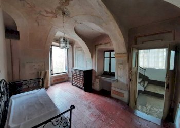 Cameretta con affreschi - Stable - Palace piazza Castello, 3, Monastero Bormida - photo 30