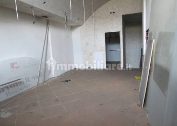 Stanza non arredata - Negozio via Don Bartolomeo Grazioli, 57, Milano - foto 3