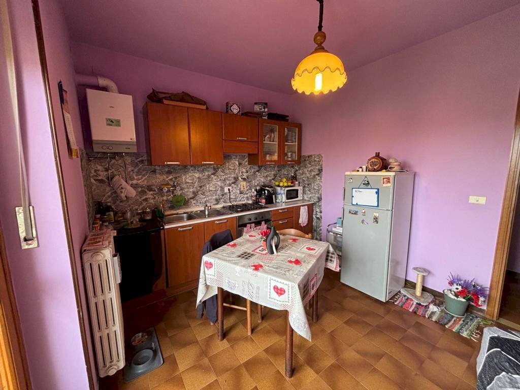 Cucina - Appartamento via S. Toja, 22, Luserna San Giovanni - foto 3