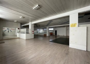 4.jpg - Palestra e Impianti Sportivi Via Torrione Stella Sud, Sarzana - foto 1