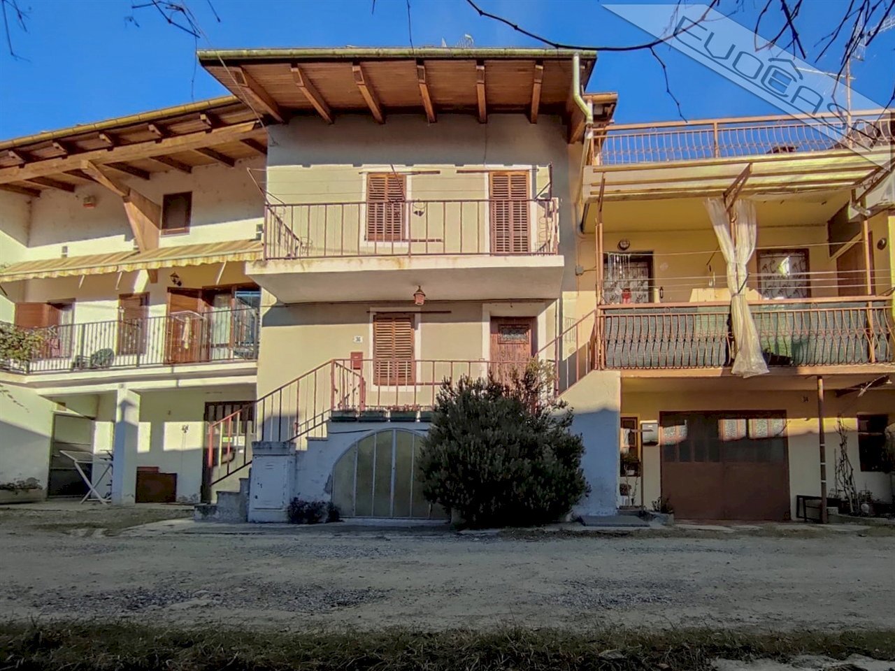 Casa semi indipendente Strada dei Malanot , Luserna San Giovanni - foto 1