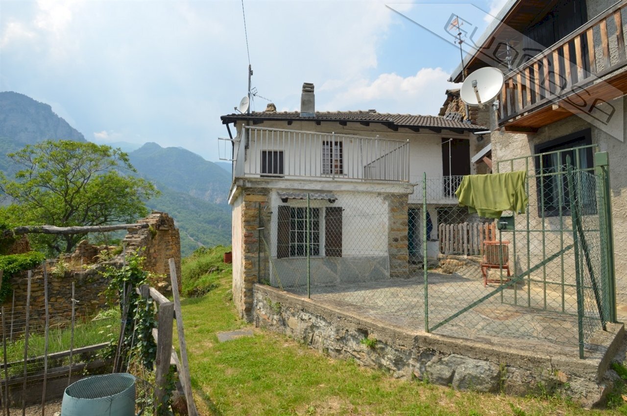 Porzione di casa Castel del Bosco , Roure - foto 2