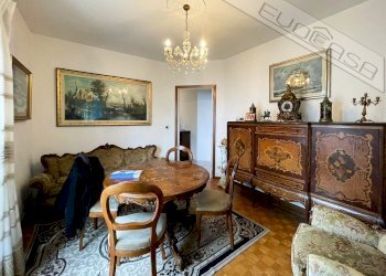 Three-room apartment Via Roma , Perosa Argentina - photo 4