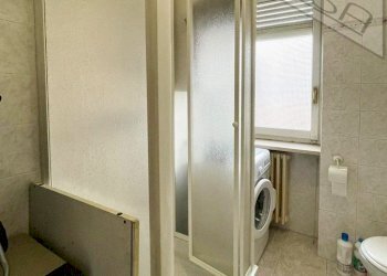 Three-room apartment Via Roma , Perosa Argentina - photo 16