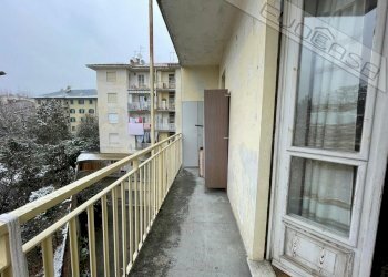 Three-room apartment Via Roma , Perosa Argentina - photo 17