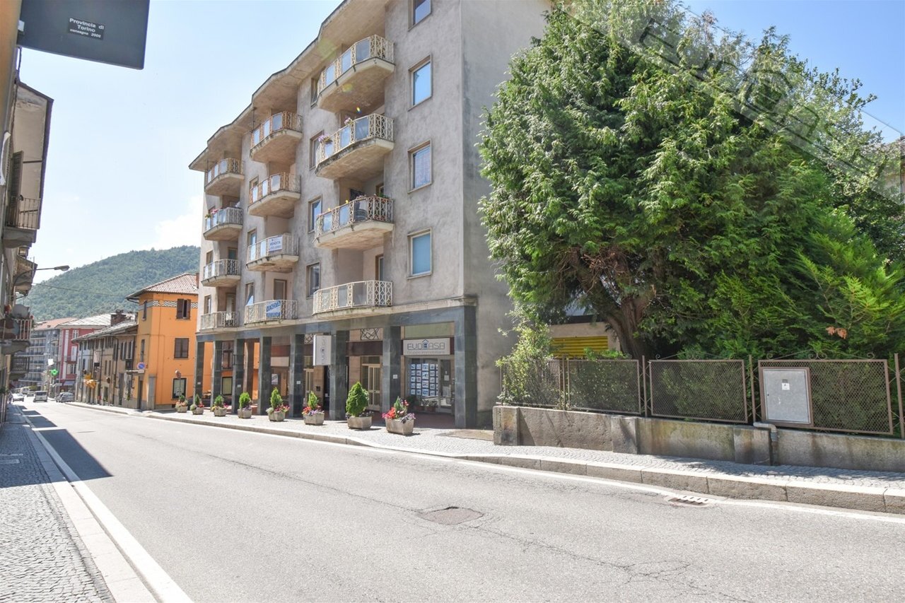 Four-room apartment Via Roma , Perosa Argentina - photo 1