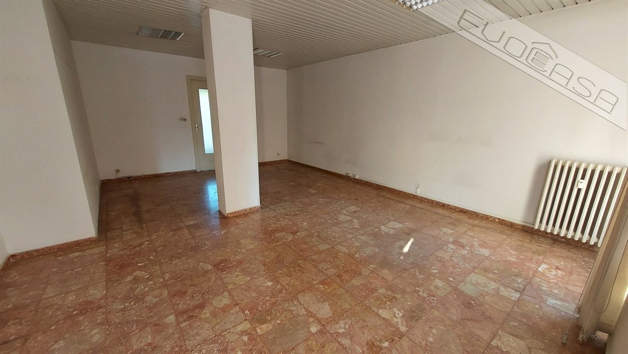 Negozio Via Cavour  4, Villar Perosa - foto 2