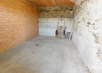 Magazzino Borgata Vivian , Inverso Pinasca - foto 2