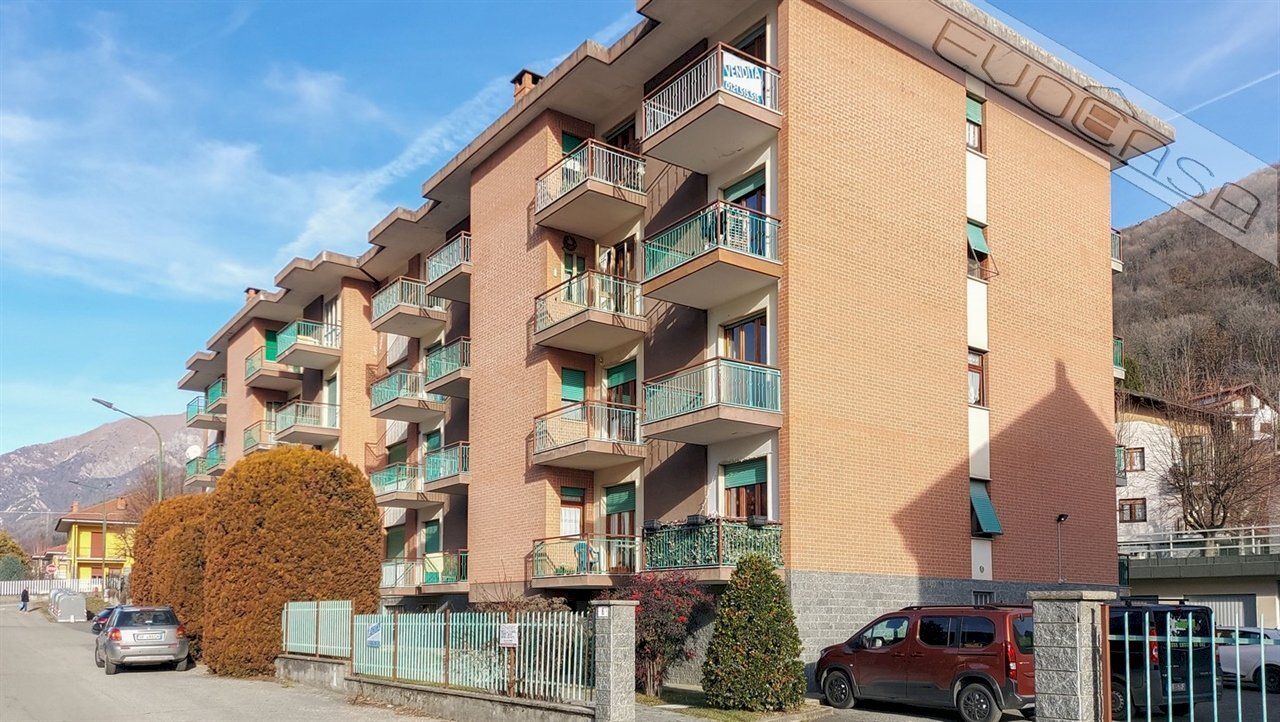 Apartment Via Caduti Per La Libertà , Pinasca - photo 1