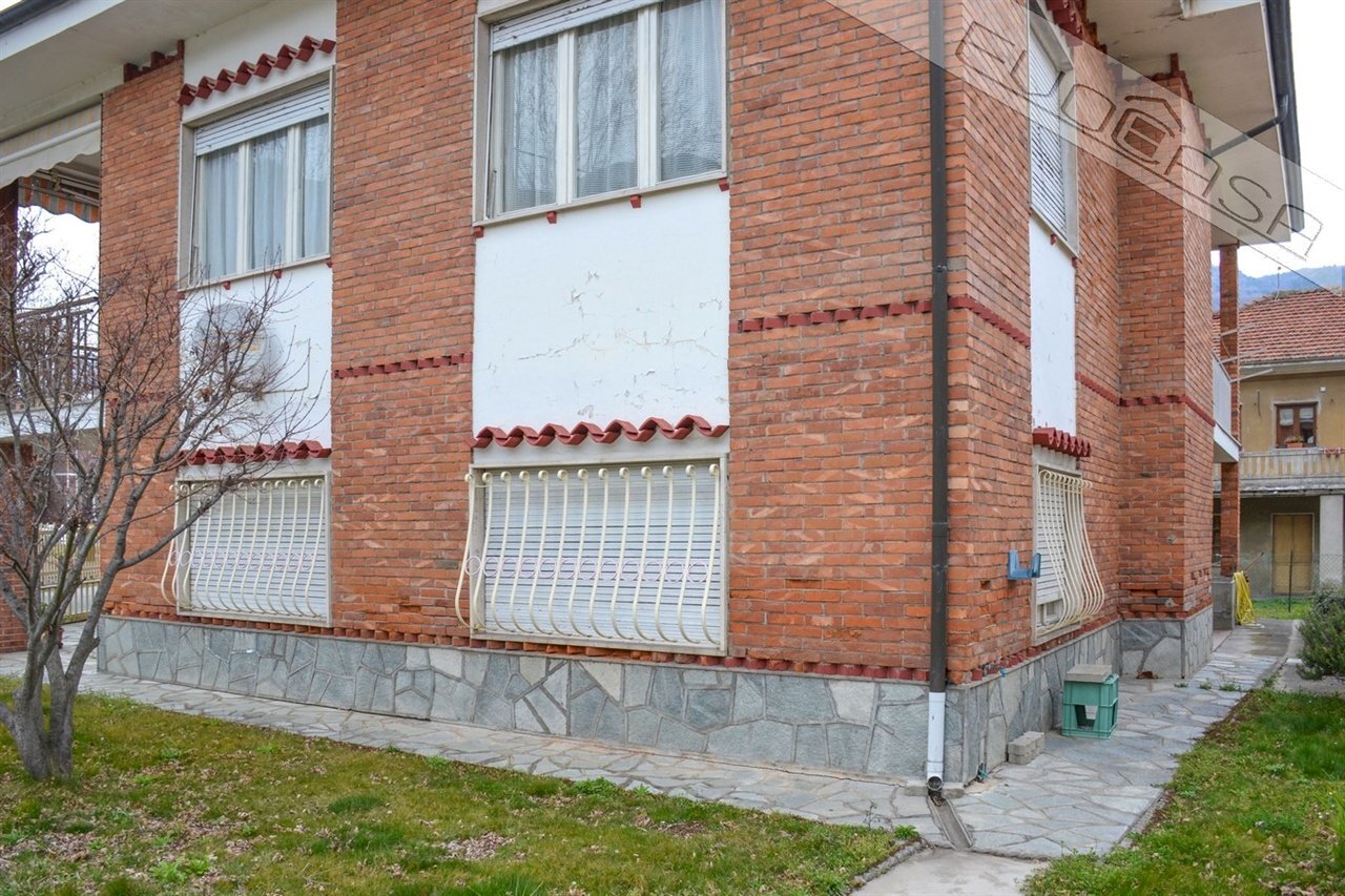 Independent house Via manzoni , Villar Perosa - photo 2