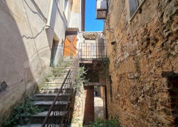 Stable - Palace Via umberto Primo, Priverno - photo 11