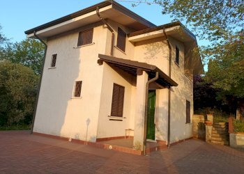 IMG_20260415_193714.jpg - Villa Massarosa - photo 1