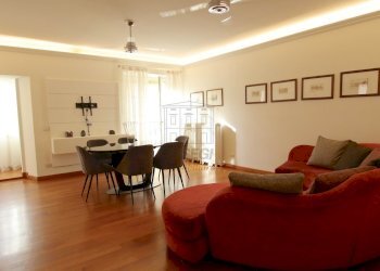 vendesi appartamento ristrutturato con terrazzoIMG - Appartamento Via Beccheria 35, Lucca - foto 1