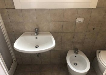 Bagno - Bilocale via Spartaco, 10, Milano - foto 22