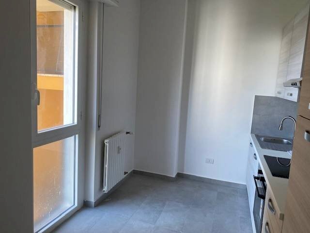 Cucina - Quadrilocale via Andrea Maffei, 10, Milano - foto 3