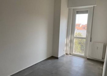 Camera da letto - Quadrilocale via Andrea Maffei, 10, Milano - foto 10