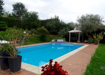 DSC08168.jpg - Villa Sarzana - foto 7