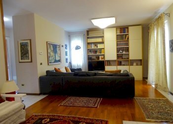 DSC08155.jpg - Villa Sarzana - foto 9