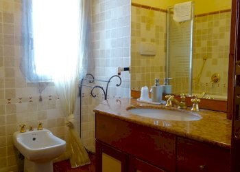 DSC08185.jpg - Villa Sarzana - foto 23