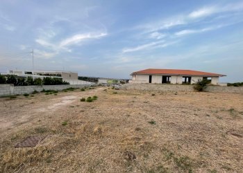 IMG_6139.jpg - Capannone C.da Musebbi, Modica - foto 2