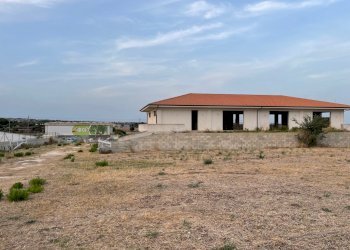 IMG_6140.jpg - Capannone C.da Musebbi, Modica - foto 8