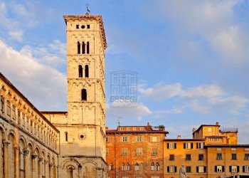 Lucca-2950514_1920.jpg - Locale Commerciale Lucca - foto 2