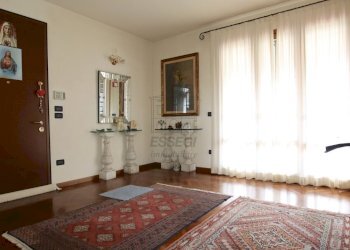 vendesi villa ristrutturata con giardino IMG_8220. - Villa Via delle Ville Prima, Lucca - foto 4