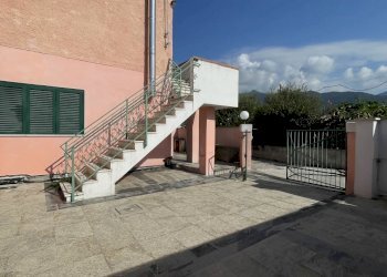 IMG_8046.JPG - Portion of a house Pietrasanta - photo 21