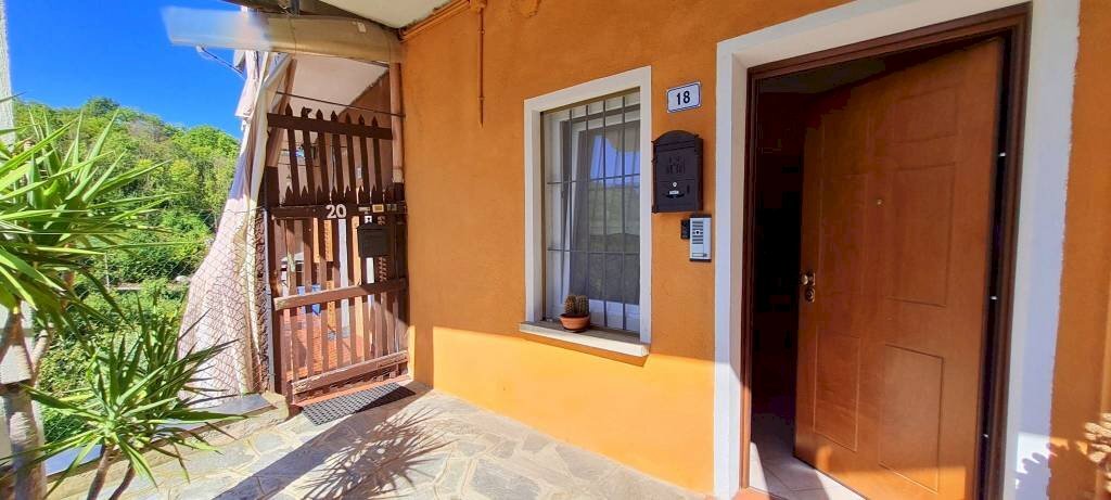 Interno palazzo - Casa indipendente strada Tetti Falchero, 18, Castiglione Torinese - foto 1