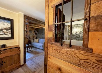 AFFITTO COURMAYEUR - INGRESSO SU DISIMPEGNO - Bilocale Courmayeur - foto 1