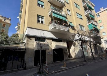 palazzo affitto viale des Geneys quarto genova.JPG - Appartamento Viale Ammiraglio Giorgio Des Geneys 4, Genova - foto 20