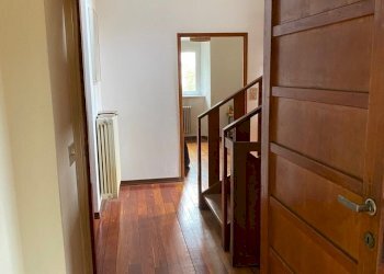 Interni villa - Villa via Scalini 38, Brunate - foto 16