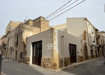 Independent house via san Lorenzo, Marsala - photo 1