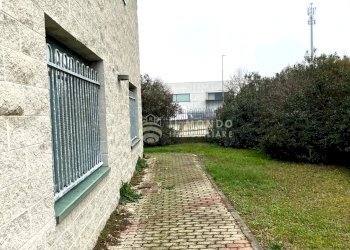 Capannone Via Federico Barbarossa, 6., Cavenago d'Adda - foto 11