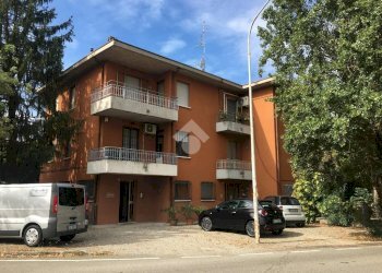 Ufficio via Mons. Saccani, Cadelbosco di Sopra - foto 3