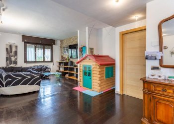 Villa Via Antonio Meucci, Bollate - photo 3